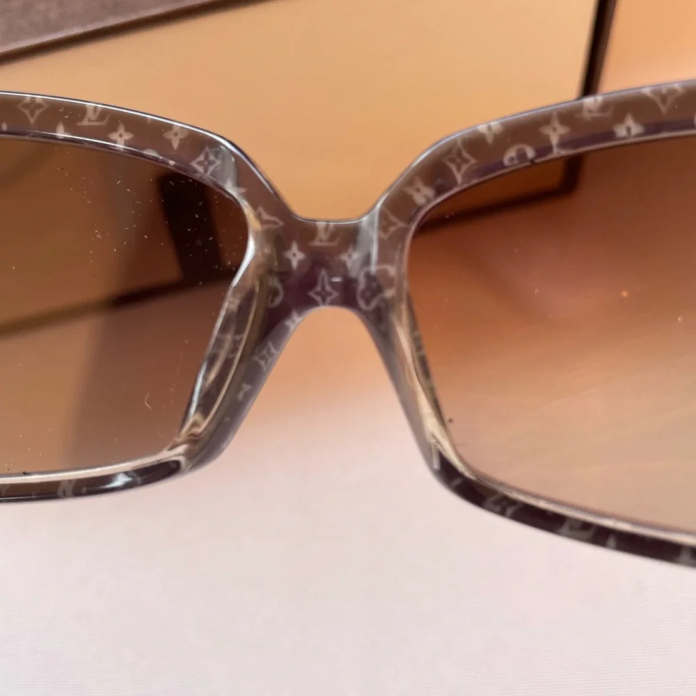 LOUIS VUITTON sunglasses - Picture 4 of 9